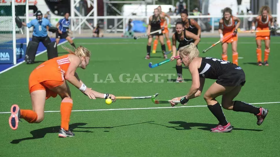 Dutch girls arrived to be the champions and they are at 2 games of reaching it.