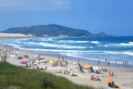 Para gastar en Brasil, el real cuesta $ 4,18 por el recargo