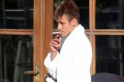 Neymar ¿fumando?