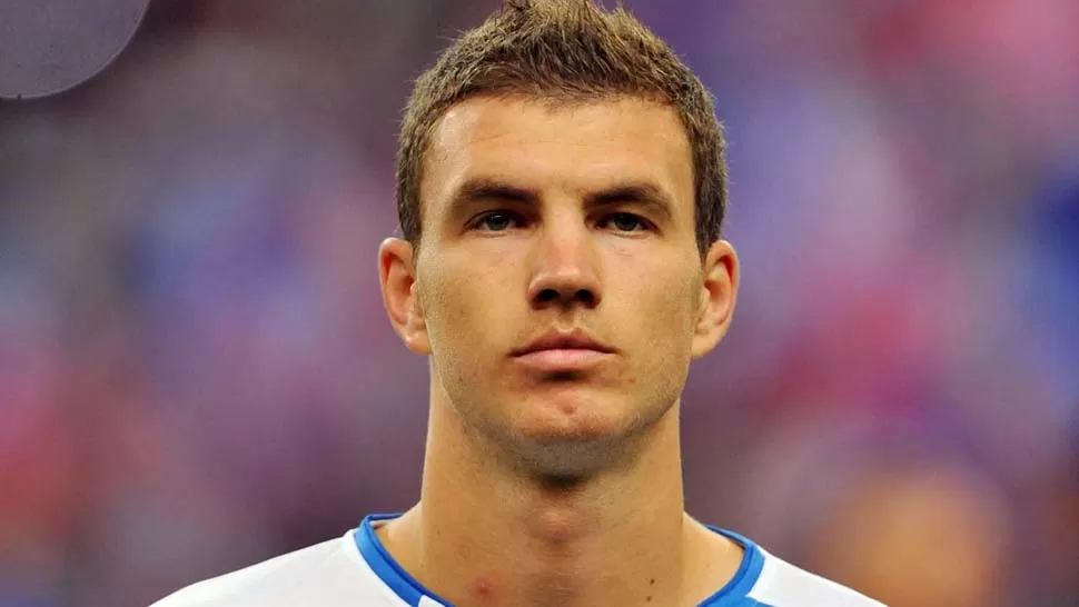 REALISTA. Edin Dzeko opina que el rival a vencer por Bosnia será Nigeria. FOTO TOMADA DE AYMSPORTS.NET