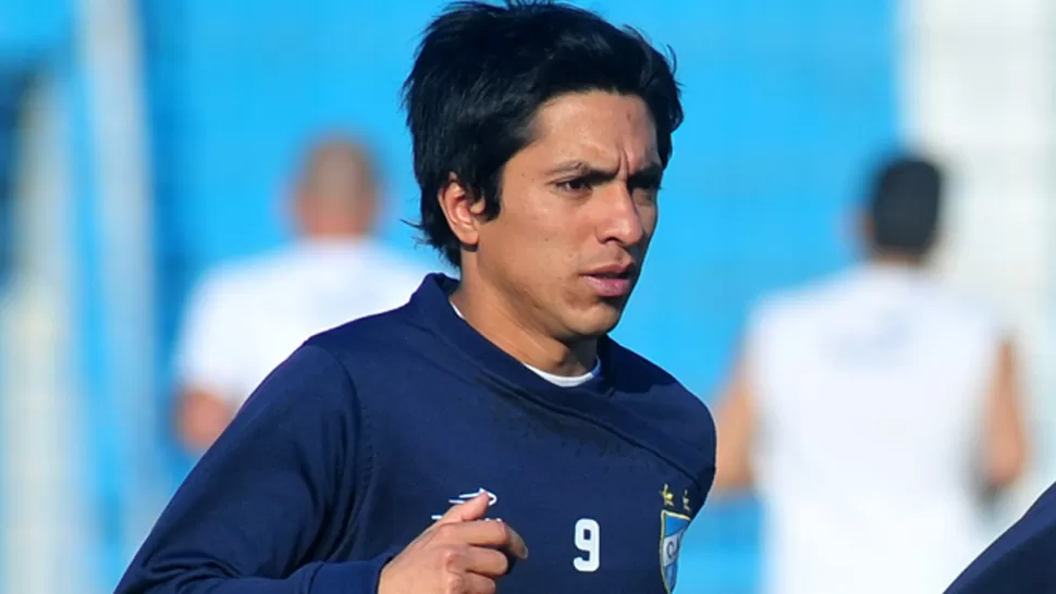 ESTÁ FELIZ. Carrizo vive el sueño de ser protagonista en el plantel de Atlético. LA GACETA / FOTO DE DIEGO ARÁOZ (ARCHIVO)