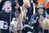 De Las Talitas a cantar coplas con Santaolalla