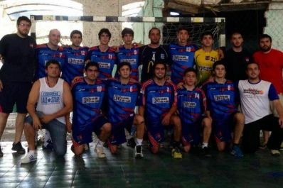 Ladricer es el tricampeón de caballeros