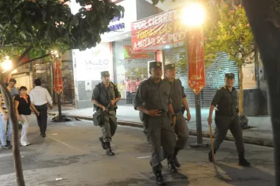 Por los ataques, los gendarmes salieron a la calle