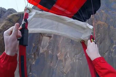 Desesperante caída de un paracaidista quedó filmada