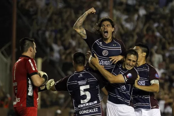 Lanús se vistió de campeón