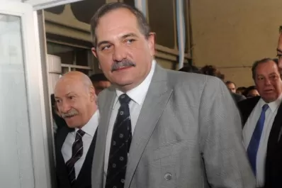 Alperovich afirmó que hay 50 detenidos y que se hicieron más de 100 allanamientos