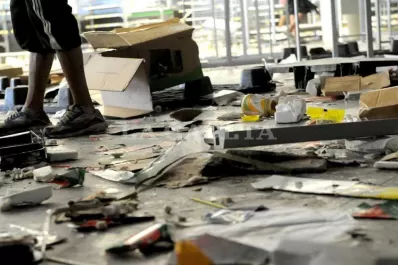 Imágenes inéditas del saqueo al Chango Más de avenida Jujuy