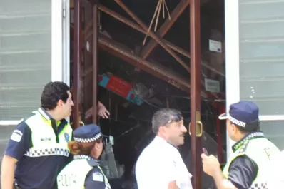 Cayó el techo de una reconocida peluquería infantil