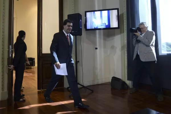 Capitanich no quiere una crisis y paga un incentivo a federales