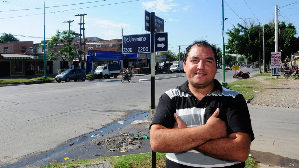 SATISFECHO. Los saqueadores no pudieron con las cuadras que defendieron Juan y sus vecinos. la gaceta / foto de analía jaramillo