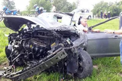 Impactante vuelco sobre la autopista Tucumán-Famaillá