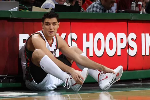 Operaron a Carlos Delfino