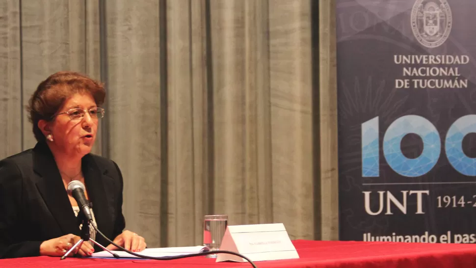 Dos destacados profesionales brindaron su mirada sobre la UNT de los próximos 100 años