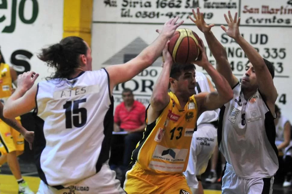 GRAN PRODUCCIÓN. Álvaro Rodríguez aportó 17 puntos para Talleres. 