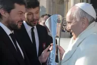 El Papa levantó la copa ganada por San Lorenzo