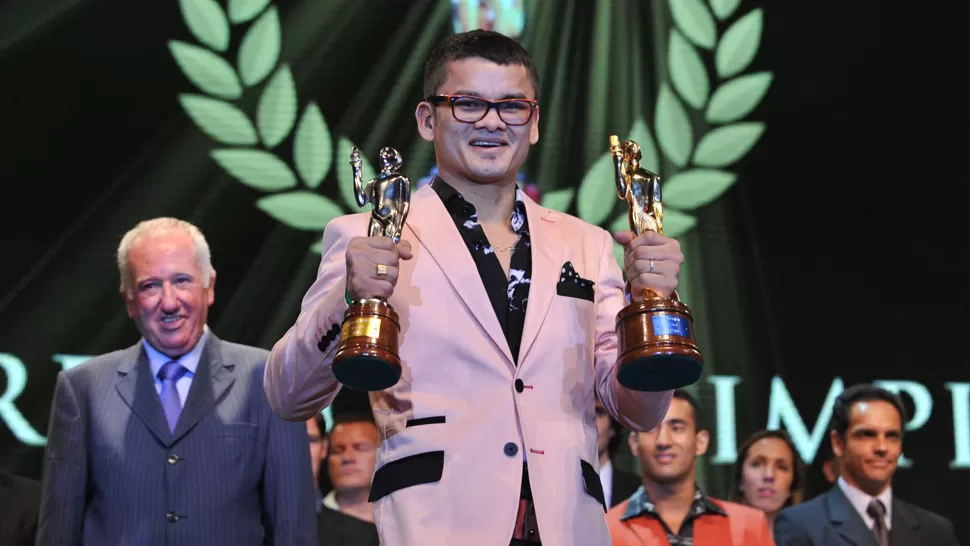 BROCHE DE ORO. Maidana le dedicó el premio a todos los boxeadores. TELAM