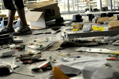 Hay 70 detenidos por los saqueos y cerca de 1.900 elementos recuperados