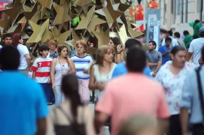 El comercio extiende los horarios de atención por las Fiestas