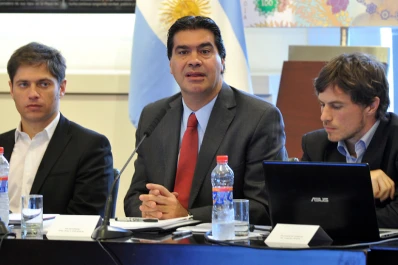 El Gobierno firma un acuerdo de precios con proveedores y supermercadistas