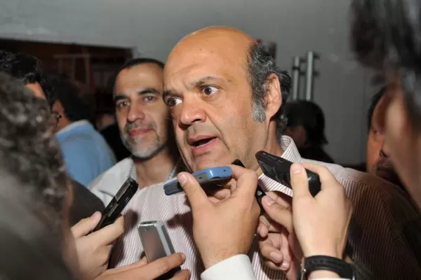 UNT: José Hugo Saab asumió como coordinador del gabinete del rector Cerisola