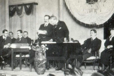 La creación de la carrera de Secretariado Comercial tuvo estatus universitario