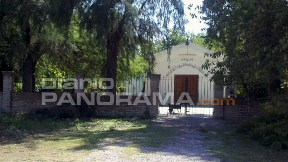 EN VUELTA DE LA BARRANCA. La víctima fue hallada por su hermana mientras perdía sangre del pecho.  FOTO TOMADA DE DIARIOPANORAMA.COM.AR