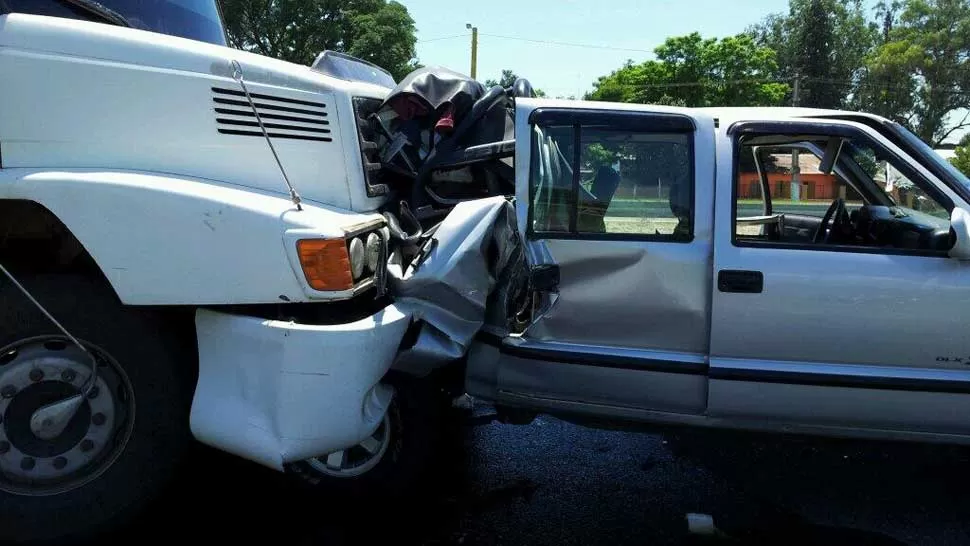 SOLO GOLPES. Los accidentados fueron llevados al Padilla para controles de rutina. LA GACETA / DAVID CORREA VIA MOVIL