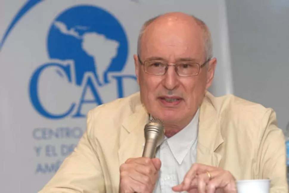 EX MONTONERO. Héctor Ricardo Leis es politólogo y doctor en filosofía. cadal.org