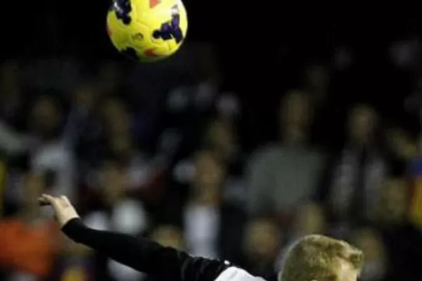 Xabi Alonso sufrió perforación de tímpano tras recibir un codazo