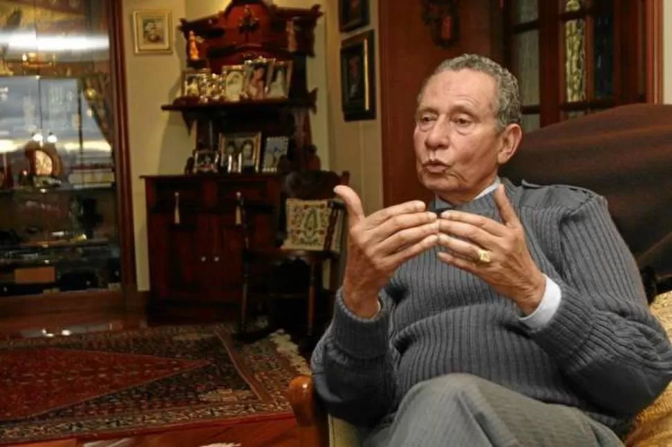 BONNET. “Siempre hubo una relación estrecha con Estados Unidos”. perfil.com