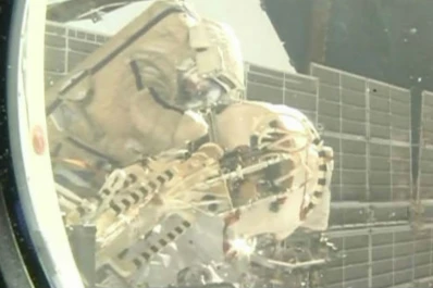 NASA trasmite en vivo la caminata espacial