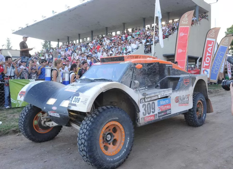 RECUERDO. Así ingresaba al hipódromo Chicherit en la tarde de enero de 2013 cuando ganó la octava etapa de la prueba. 