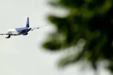 Mirá el video con las mejores conversaciones de los pilotos que volaron sobre Tucumán