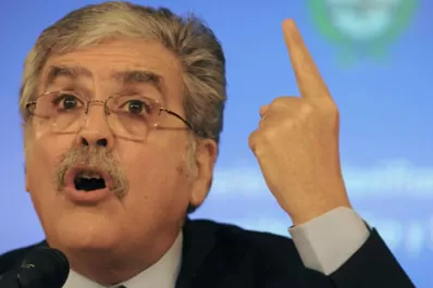 Según De Vido, la competitividad energética es la clave del modelo