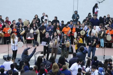 Cientos de voces unidas por el amor a las coplas