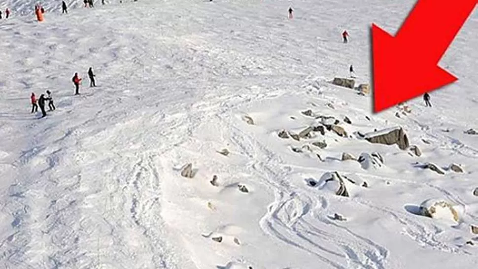 SOBRE LAS PIEDRAS. Este es el lugar preciso en el que cayó Schumacher. FOTO TOMADA DE GAZZETTA.IT