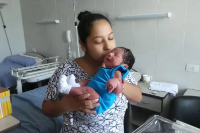 Bautista, el primer bebé en nacer en Tucumán y el tercero de Argentina