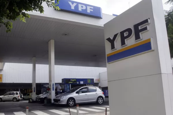 Shell e YPF aumentaron los precios de los combustibles premium