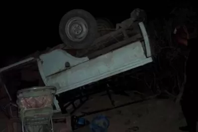 Hay 15 heridos tras el vuelco de una camioneta en Catamarca