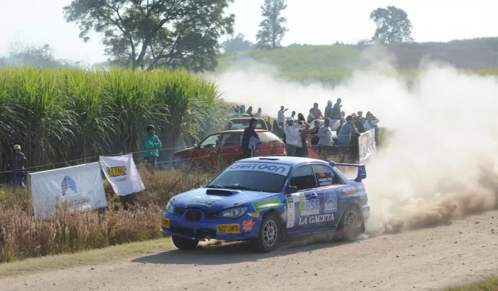 CON APOYO POPULAR. La carrera tucumana, que se hizo este año en junio, llevó mucho público en el norte y en el sur. 