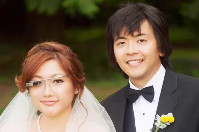 Novia filmó su camino al altar con Google Glass