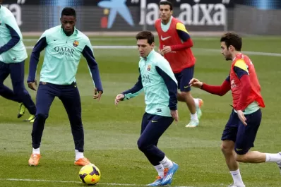 Messi anotó tres goles en su primera práctica