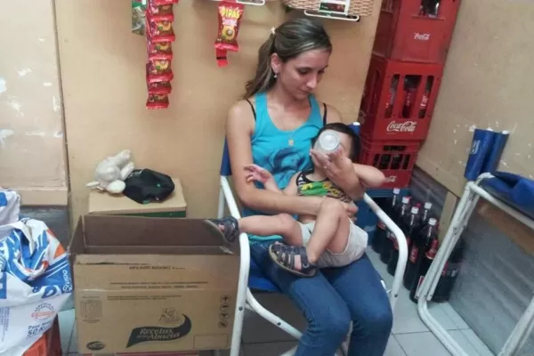 Dicen que cuidaban negocios y los detuvieron por saqueadores