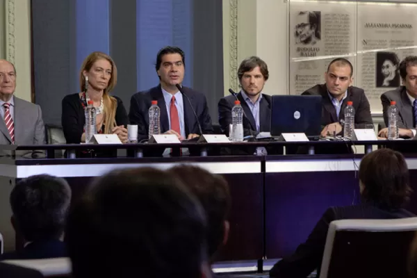 El Gobierno lanzó la nueva canasta de productos con precios acordados