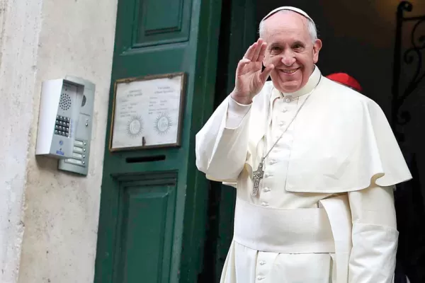El papa Francisco habló del desafío que tiene la Iglesia ante las parejas gay