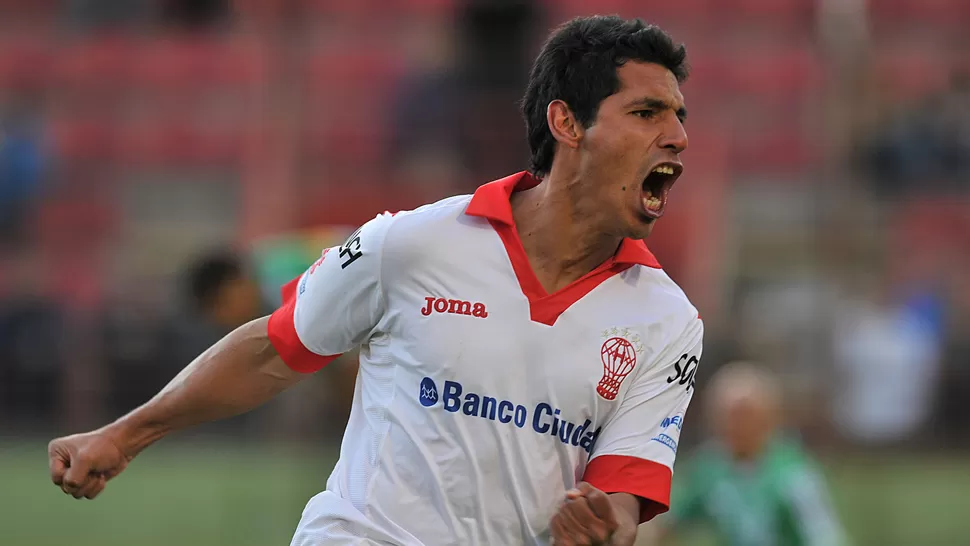 FESTEJO. Arraya se siente cómodo en Huracán y no cambiará de equipo. FOTO TELAM