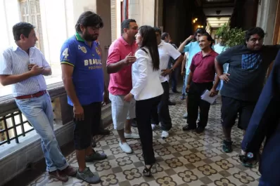 Ambulantes se van, pero amenazan con volver