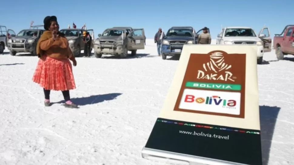 ESPERA. El salar de Uyuni aguarda por el Dakar entre lluvias y cortes de rutas. FOTO TOMADA DE NOTICIASFIDES.COM