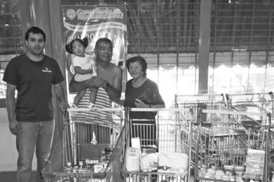 Doña Dominga compró alimentos en Gómez Pardo